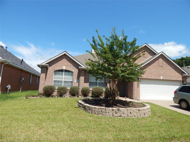 4836 Gloucester Drive, Grand Prairie, TX 75052