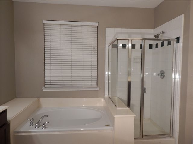 4836 Gloucester Drive, Grand Prairie, TX 75052