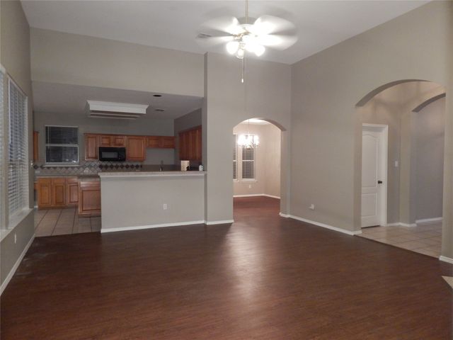 4836 Gloucester Drive, Grand Prairie, TX 75052