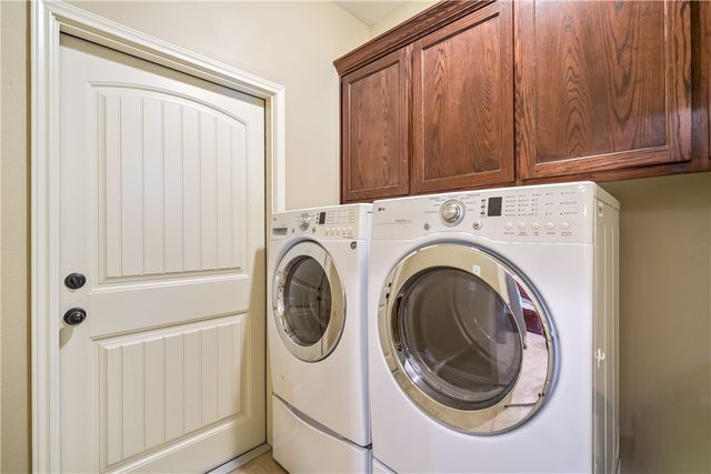 3610 Silver Lake Ct, Robstown, TX 78380