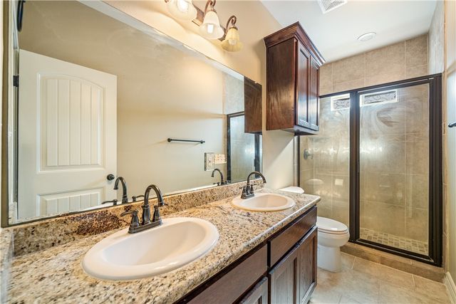 3610 Silver Lake Ct, Robstown, TX 78380