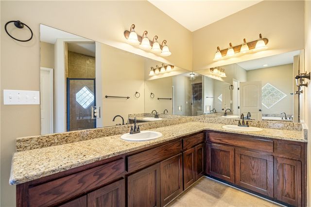 3610 Silver Lake Ct, Robstown, TX 78380