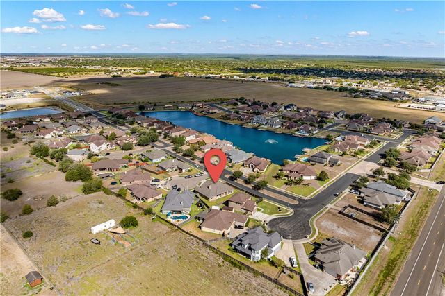 3610 Silver Lake Ct, Robstown, TX 78380