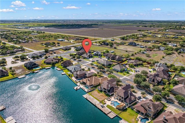 3610 Silver Lake Ct, Robstown, TX 78380