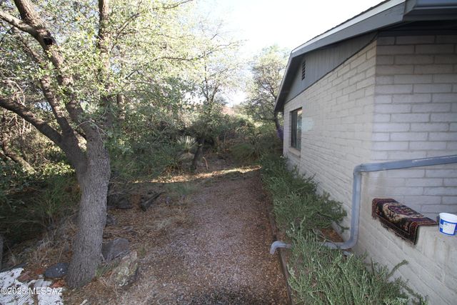 181 W Oak Hills Drive, Oracle, AZ 85623