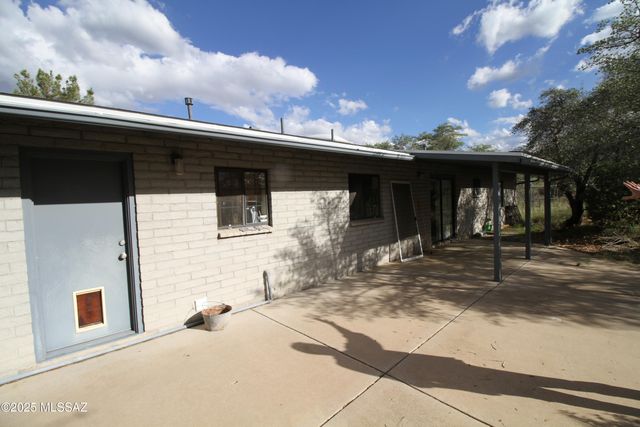 181 W Oak Hills Drive, Oracle, AZ 85623