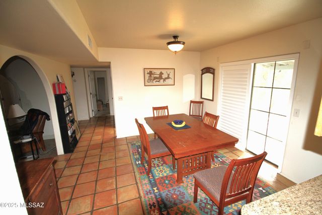 181 W Oak Hills Drive, Oracle, AZ 85623