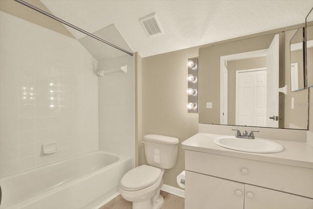 15122 DEER MEADOW DRIVE, Lutz, FL 33559