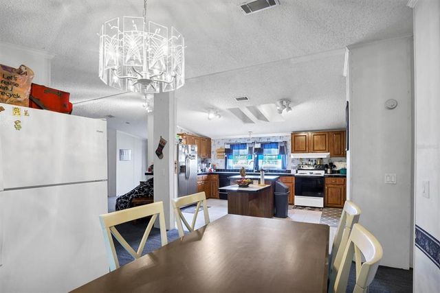 22 CACTUS CIRCLE E, Winter Haven, FL 33880