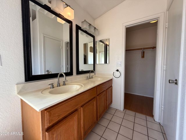 4855 W Buffalo Street, Chandler, AZ 85226