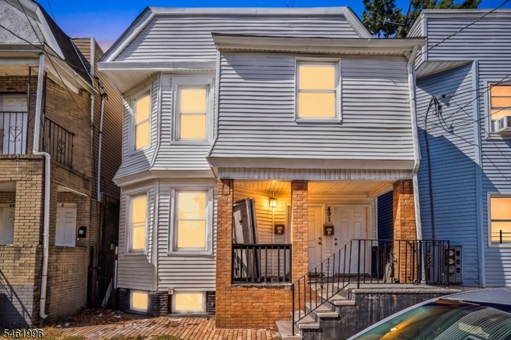 Image 1 of property listing at 491 S 17Th St, Newark City, NJ 07103