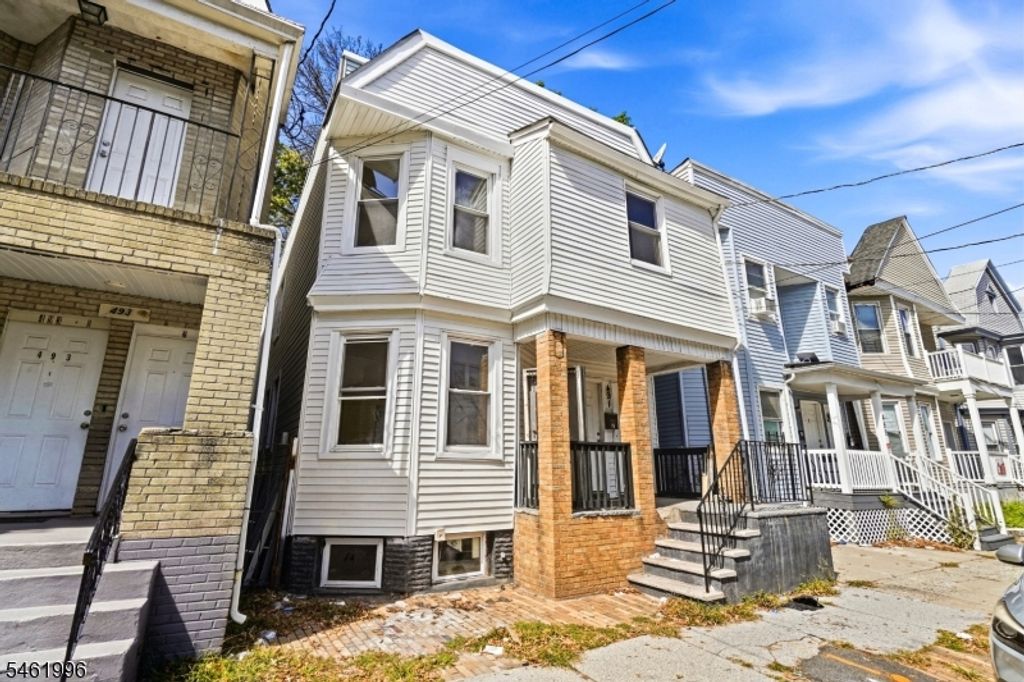 Image 4 of property listing at 491 S 17Th St, Newark City, NJ 07103