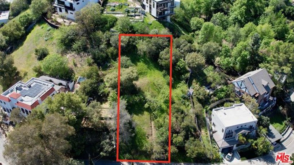 1127 Oneonta Drive, Los Angeles, CA 90065