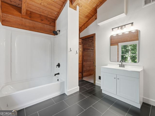 437 Twin Lakes Drive, Canton, GA 30115