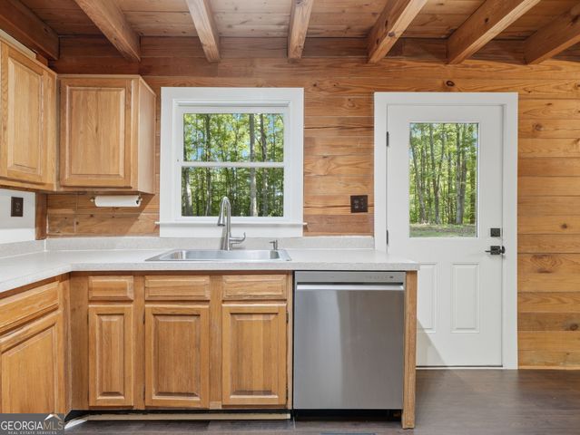 437 Twin Lakes Drive, Canton, GA 30115