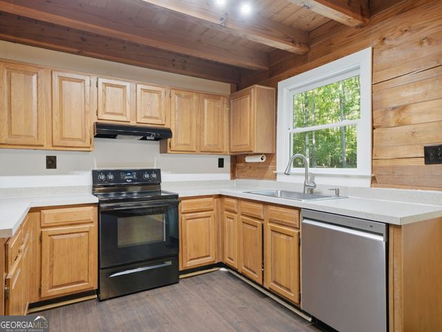 437 Twin Lakes Drive, Canton, GA 30115