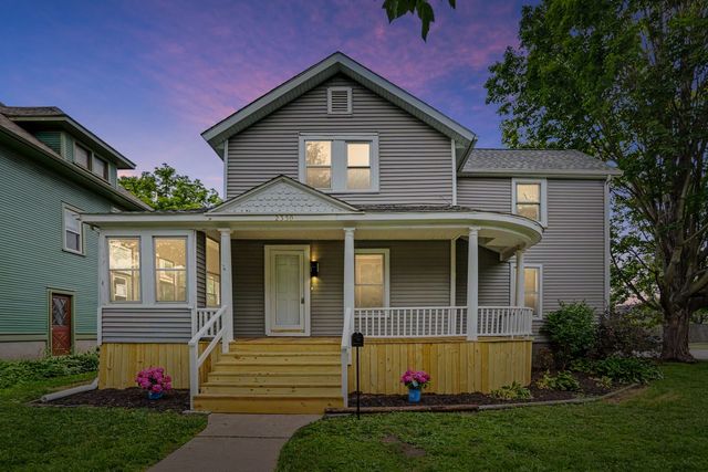 2350 Farnam Street, Davenport, IA 52803