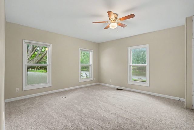 2350 Farnam Street, Davenport, IA 52803