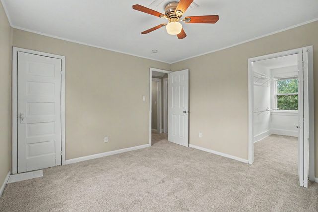 2350 Farnam Street, Davenport, IA 52803