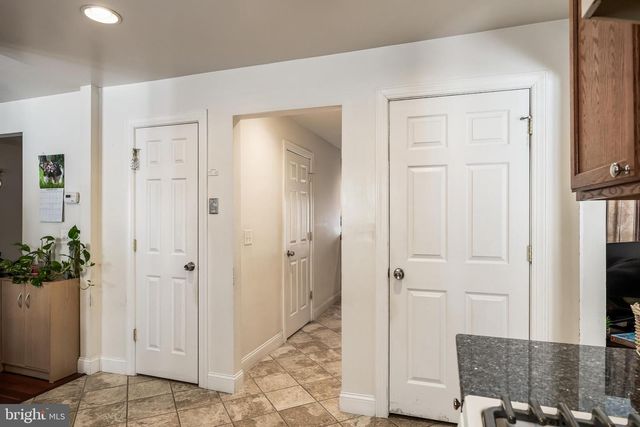 208 CHESTNUT ST, Mount Holly, NJ 08060