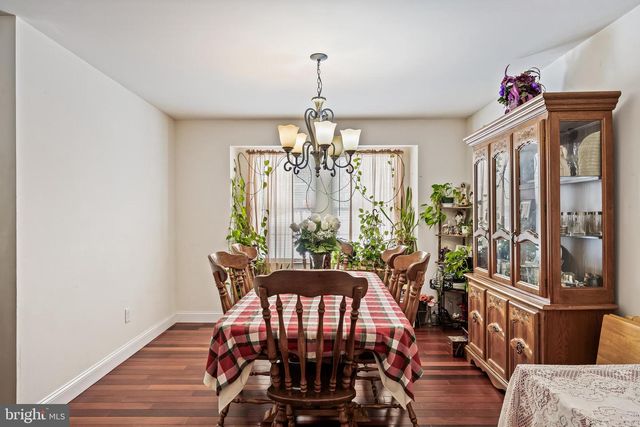 208 CHESTNUT ST, Mount Holly, NJ 08060