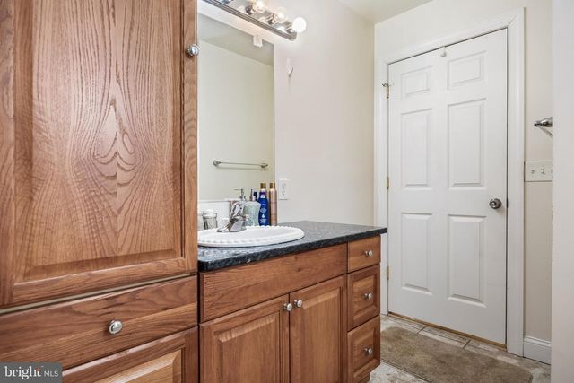 208 CHESTNUT ST, Mount Holly, NJ 08060