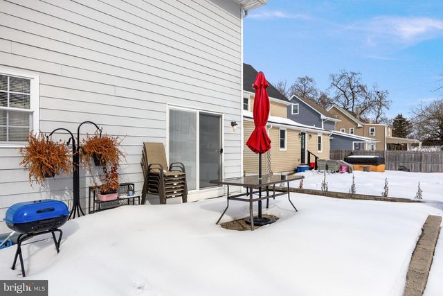 208 CHESTNUT ST, Mount Holly, NJ 08060