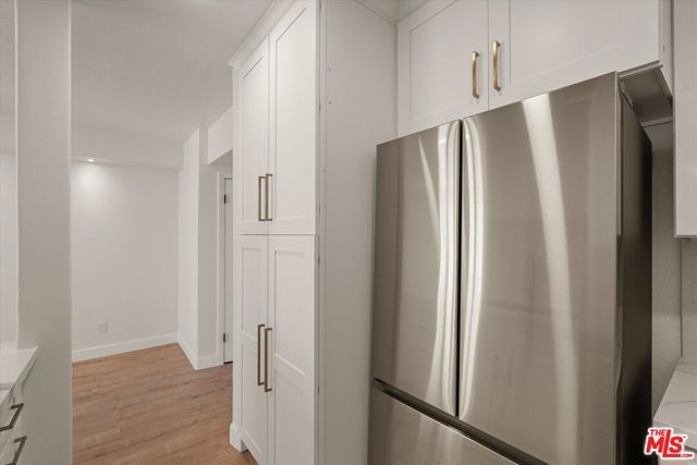 621 California Avenue 2, Santa Monica, CA 90403