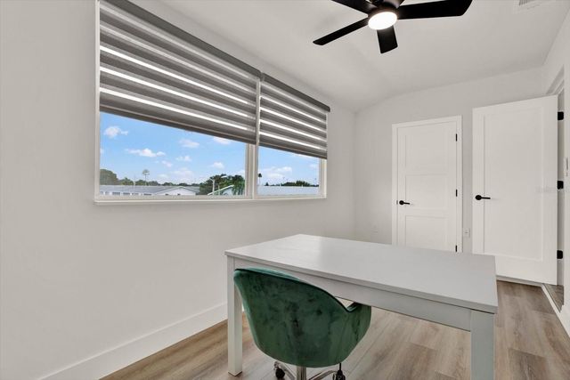 6015 19TH STREET N 302, St Petersburg, FL 33714
