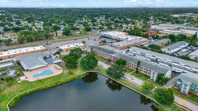 6015 19TH STREET N 302, St Petersburg, FL 33714