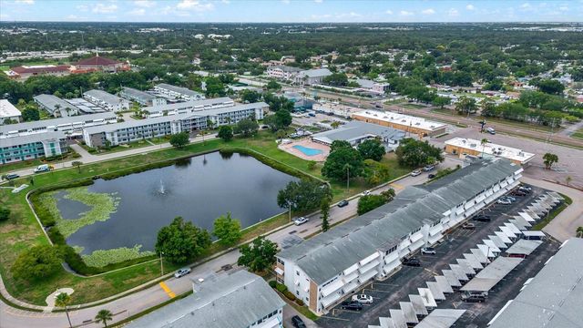 6015 19TH STREET N 302, St Petersburg, FL 33714