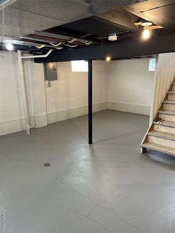 2381 Princeton Road, Berkley, MI 48072