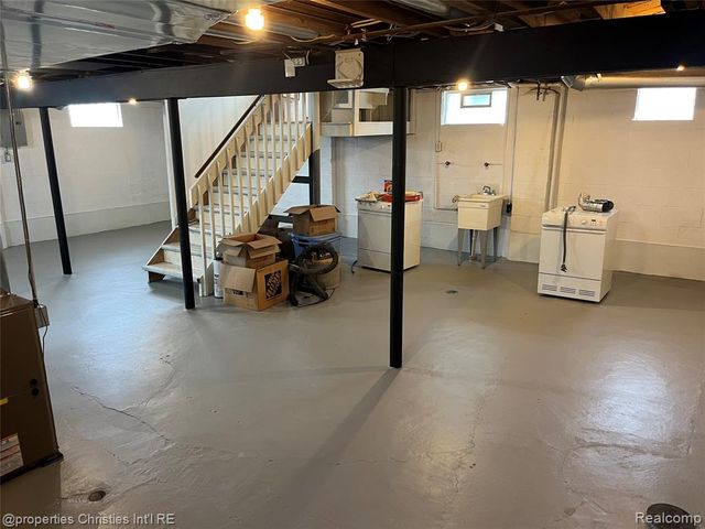 2381 Princeton Road, Berkley, MI 48072