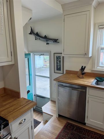 2381 Princeton Road, Berkley, MI 48072