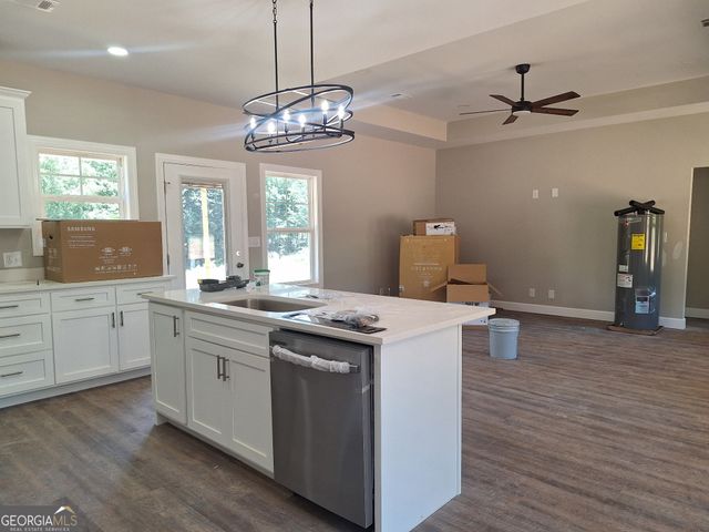 1390 Ben Brown Road, Valley, AL 36854