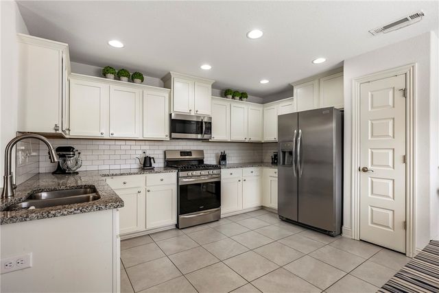 4301 SW Nativestone Street, Bentonville, AR 72713