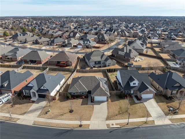 4301 SW Nativestone Street, Bentonville, AR 72713