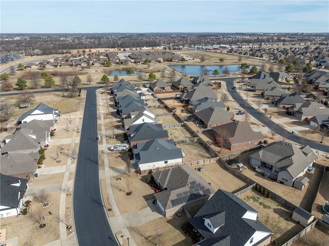 4301 SW Nativestone Street, Bentonville, AR 72713