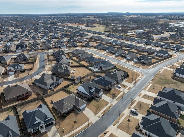 4301 SW Nativestone Street, Bentonville, AR 72713