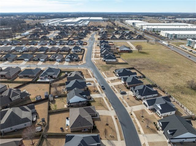 4301 SW Nativestone Street, Bentonville, AR 72713