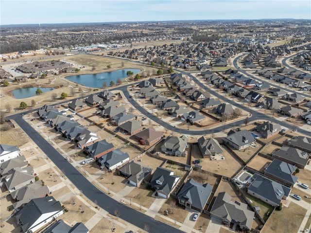 4301 SW Nativestone Street, Bentonville, AR 72713