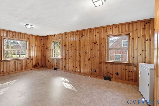 2206 Valentine Rd, Henrico, VA 23228