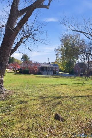 2206 Valentine Rd, Henrico, VA 23228