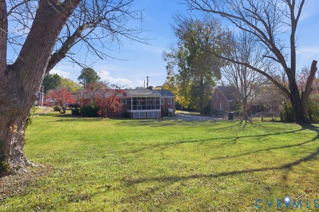 2206 Valentine Rd, Henrico, VA 23228