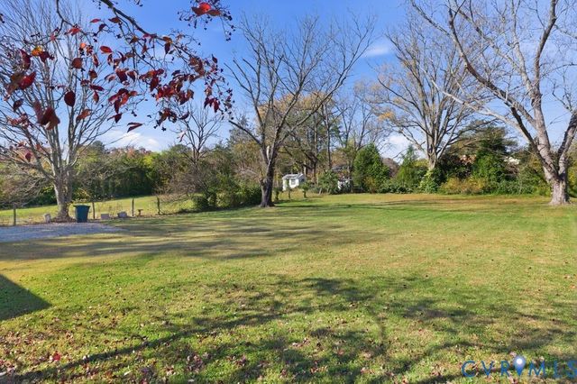 2206 Valentine Rd, Henrico, VA 23228