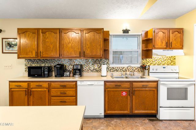 3401 Barber Way, Sevierville, TN 37862