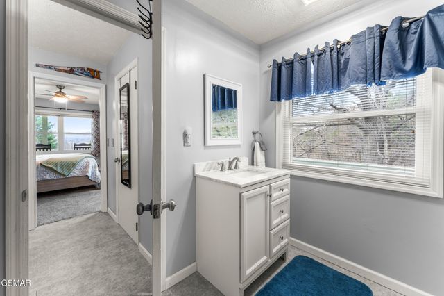 3401 Barber Way, Sevierville, TN 37862