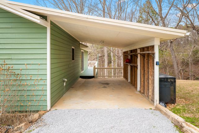 3401 Barber Way, Sevierville, TN 37862