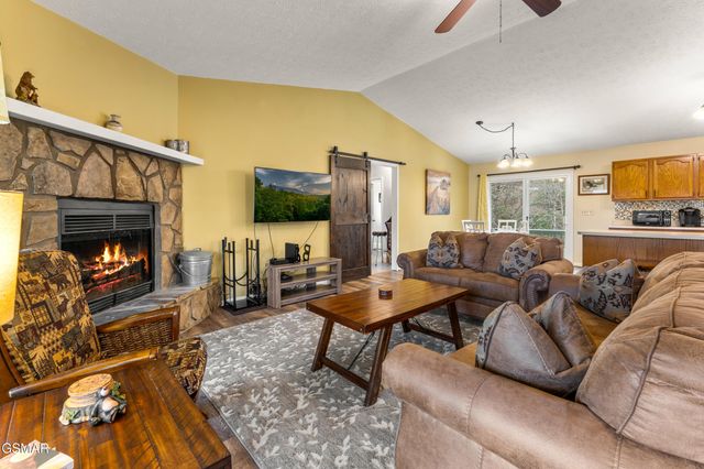 3401 Barber Way, Sevierville, TN 37862