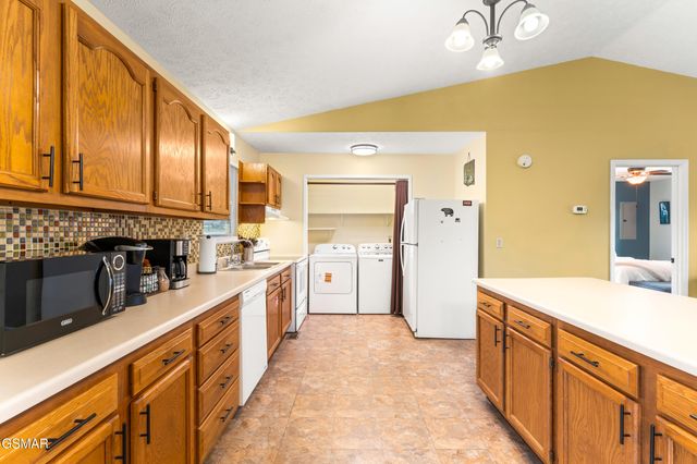3401 Barber Way, Sevierville, TN 37862